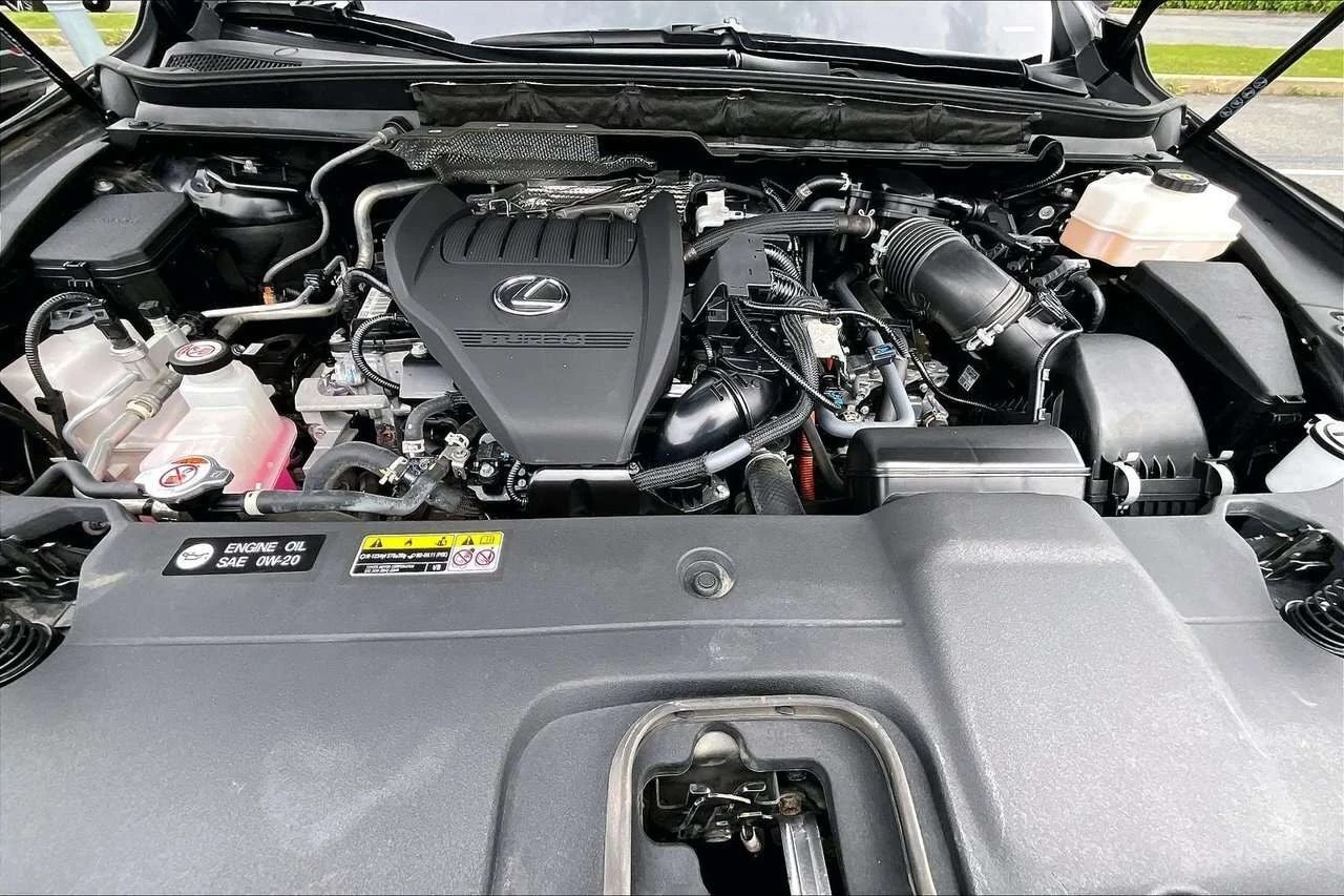 Lexus RX 500h | CARFAX | ГЛАВНО ПРЕДСТАВИТЕЛСТВО НА LEXUS, снимка 16 - Автомобили и джипове - 56144047