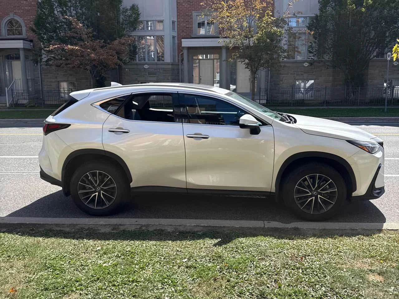 Lexus NX 350h  AWD * �����* �����* 360* ����*  | Mobile.bg � ����������� 3