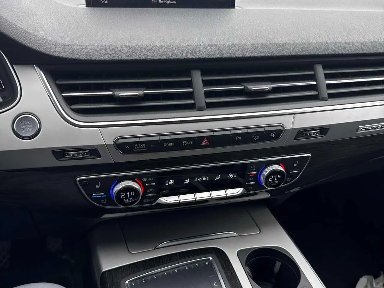 Audi Q7 * 3.0T Progressiv * CARFAX * ����� �� ����������� | Mobile.bg � ����������� 9