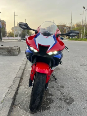 Honda Cbr 1000 RR-R Fireblade, снимка 8