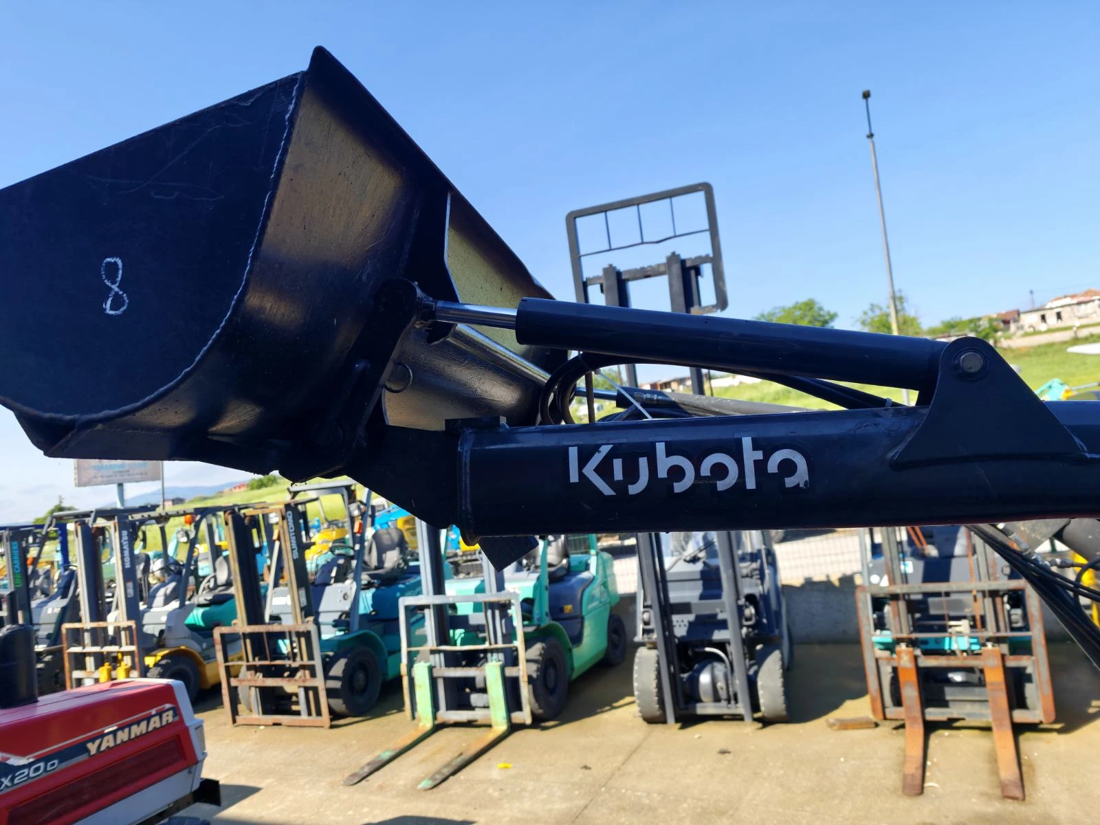 Трактор Kubota  ТОВАРАЧ ОРИГИНАЛЕН, снимка 9 - Селскостопанска техника - 54624306