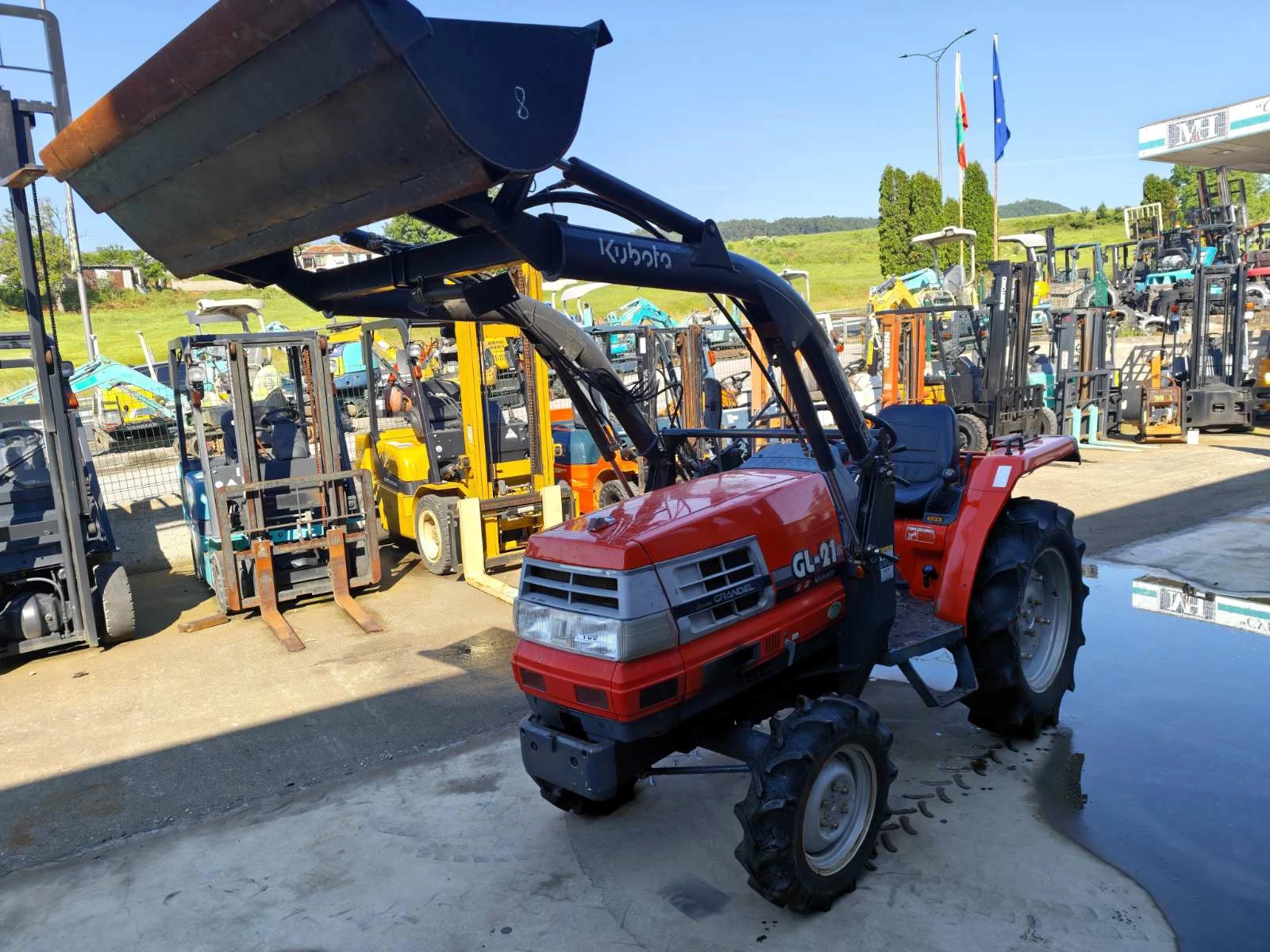 Трактор Kubota  ТОВАРАЧ ОРИГИНАЛЕН, снимка 11 - Селскостопанска техника - 54624306