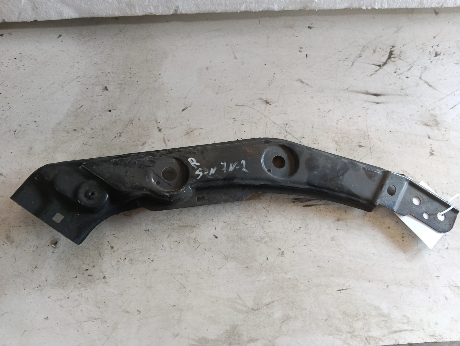 планка 7N0805932 ДЯСНА VW Sharan