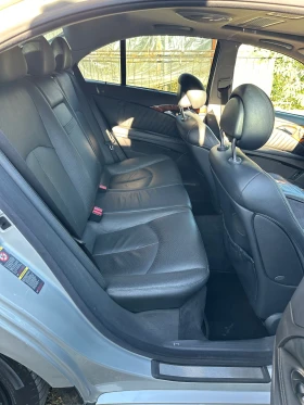 Mercedes-Benz E 320, снимка 14