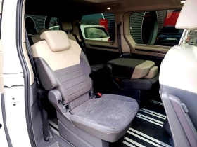 VW Multivan 2.0 TDi DSG 6+ 1 Места, Сервизна история!, снимка 16