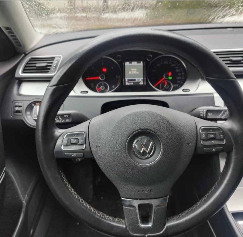 VW Passat, снимка 12 - Автомобили и джипове - 47547568