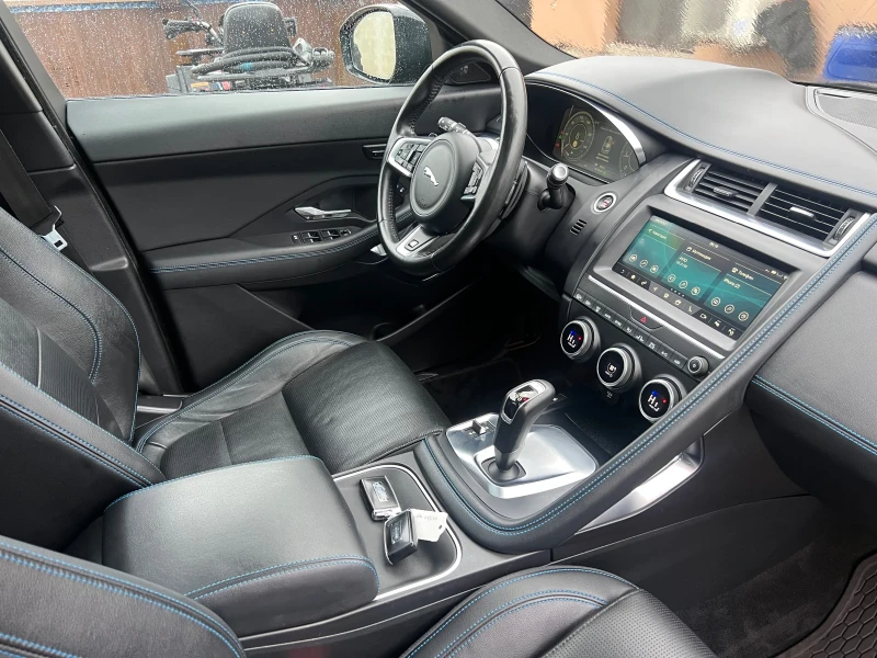 Jaguar E-pace Rdynamic, снимка 14 - Автомобили и джипове - 49332008