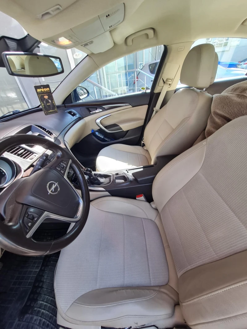 Opel Insignia  2.0 CDTI , снимка 10 - Автомобили и джипове - 51038171