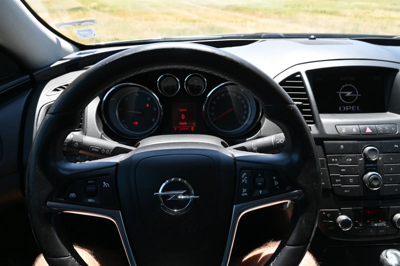 Opel Insignia 2.0 160к.с., снимка 9 - Автомобили и джипове - 52287070