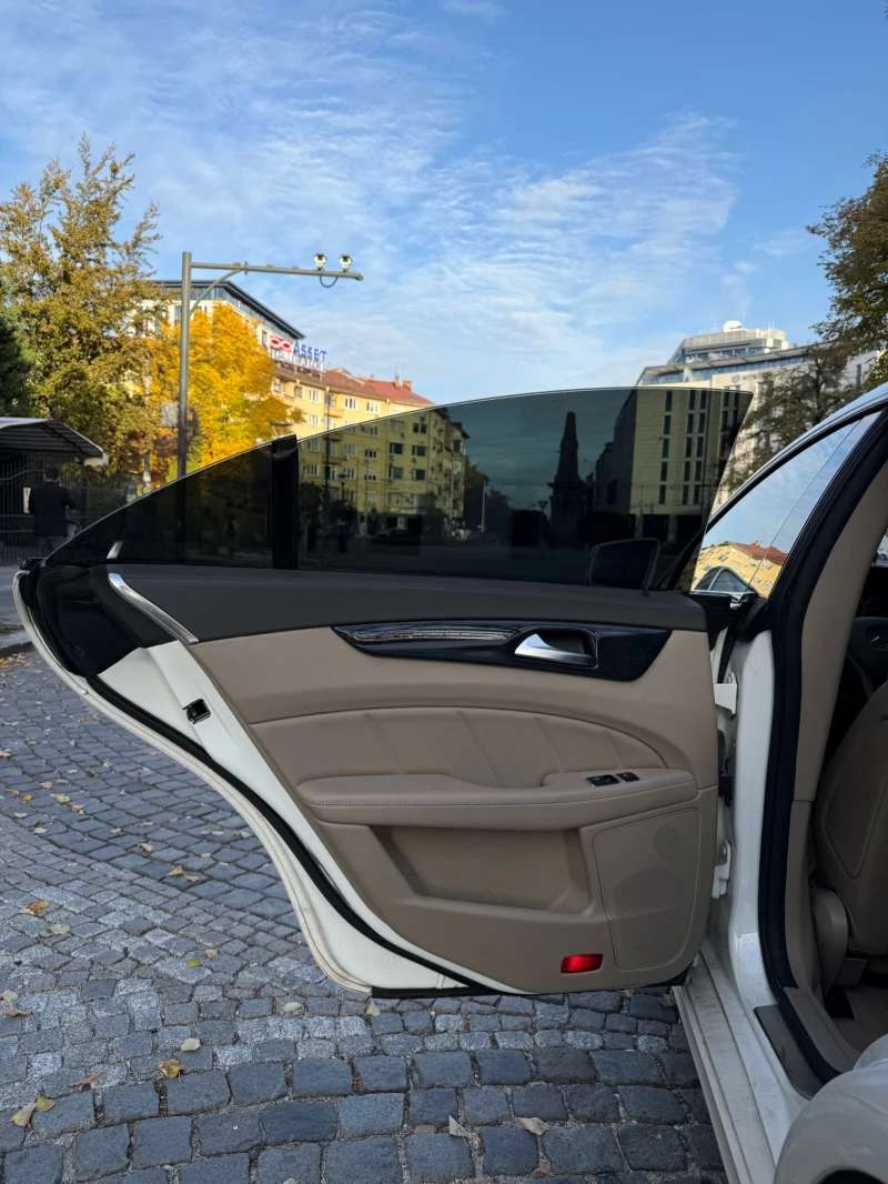 Mercedes-Benz CLS 350 CLS 350. Първи собственик. , снимка 9 - Автомобили и джипове - 52657226