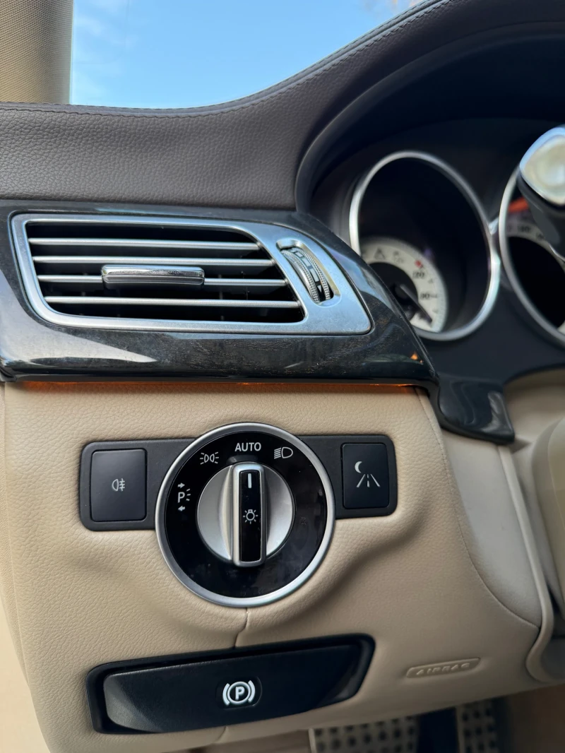 Mercedes-Benz CLS 350 CLS 350. Първи собственик. , снимка 16 - Автомобили и джипове - 52657226