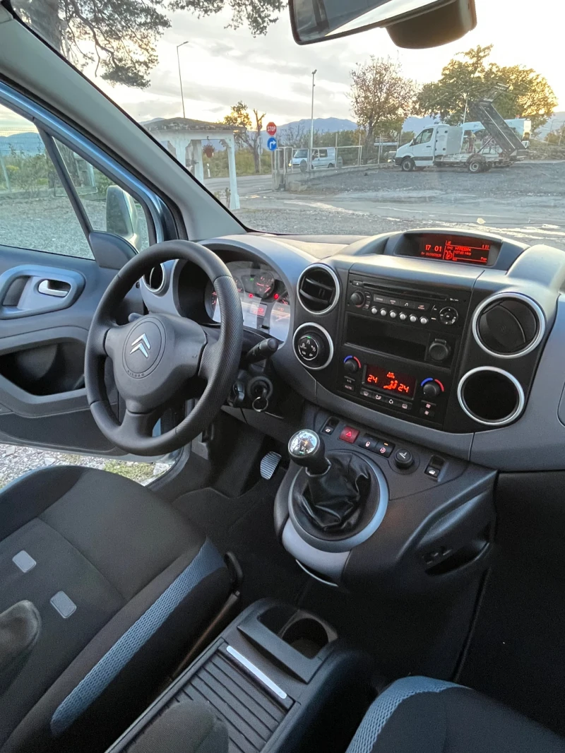 Citroen Berlingo 1.6 HDI, снимка 12 - Автомобили и джипове - 52258684