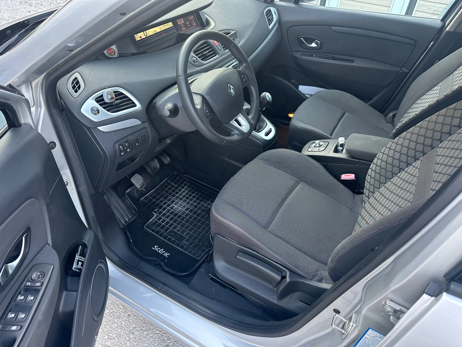Renault Grand scenic 1.9dci 7 места Реален пробег Уникат - изображение 9