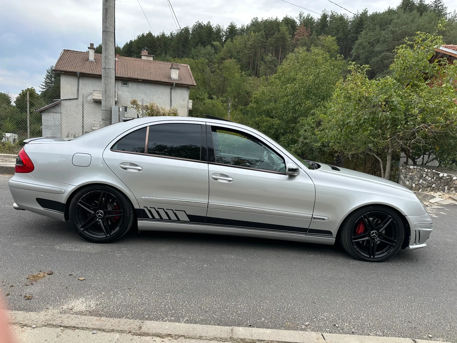 Mercedes-Benz E 320  - изображение 3