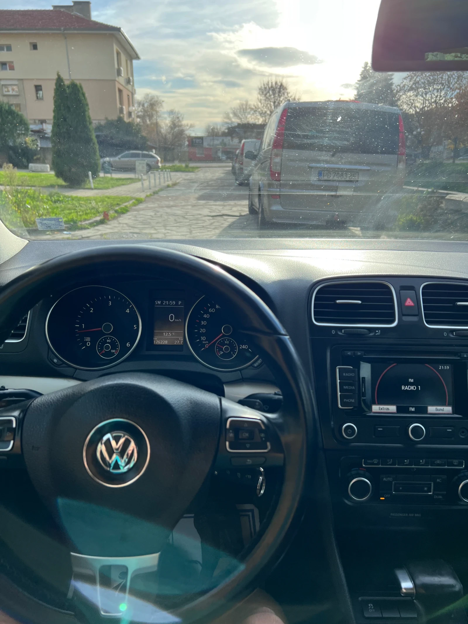 VW Golf 2.0 TDI 140hp | Mobile.bg   11