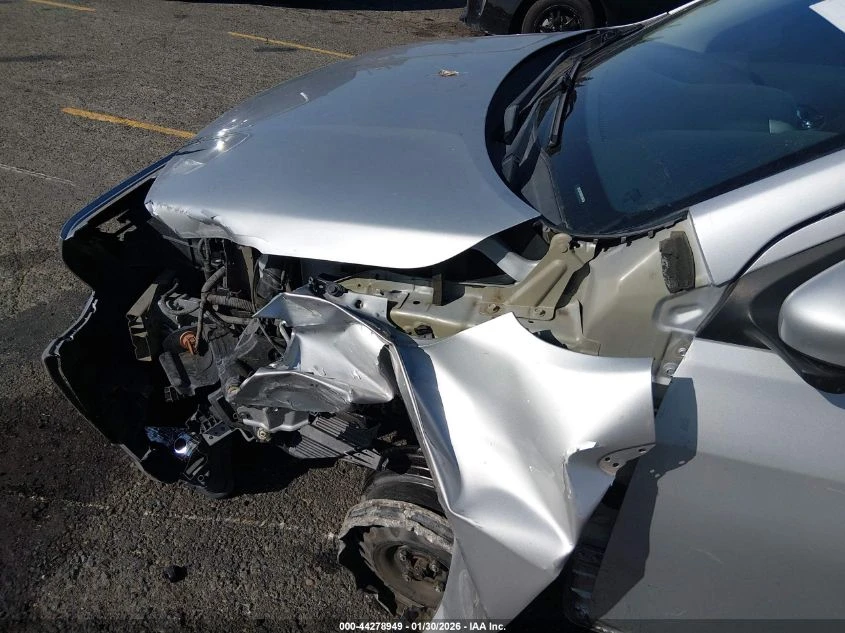 Nissan Versa 1.6L I-4 DOHC, VVT, 109HP Front Wheel Drive | Mobile.bg � ����������� 11