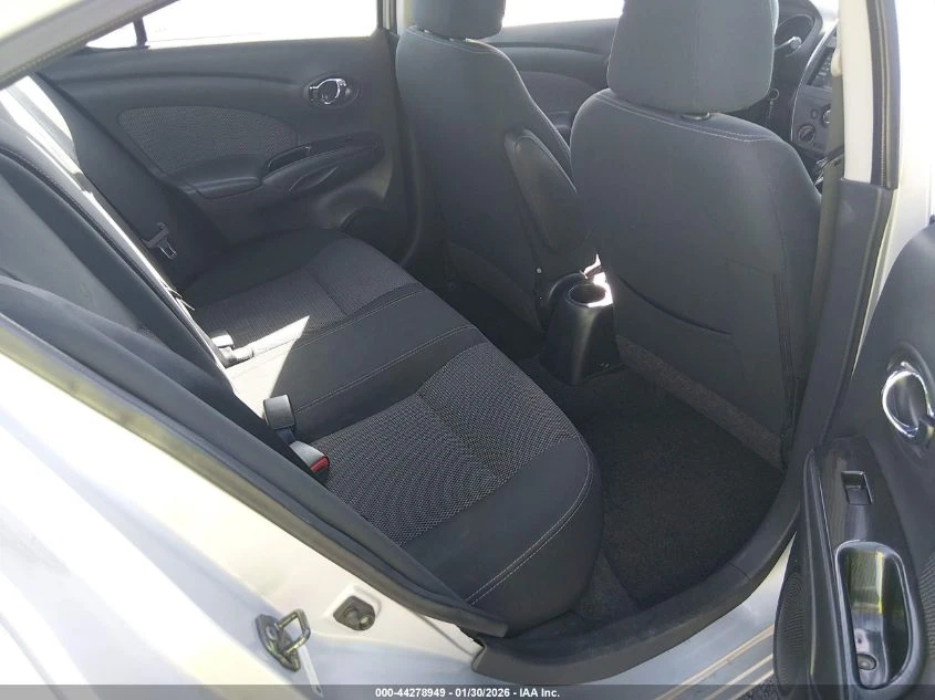 Nissan Versa 1.6L I-4 DOHC, VVT, 109HP Front Wheel Drive | Mobile.bg � ����������� 13