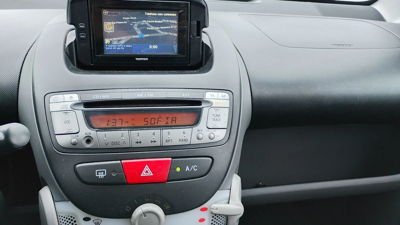 Toyota Aygo 1.0 � | Mobile.bg � ����������� 9