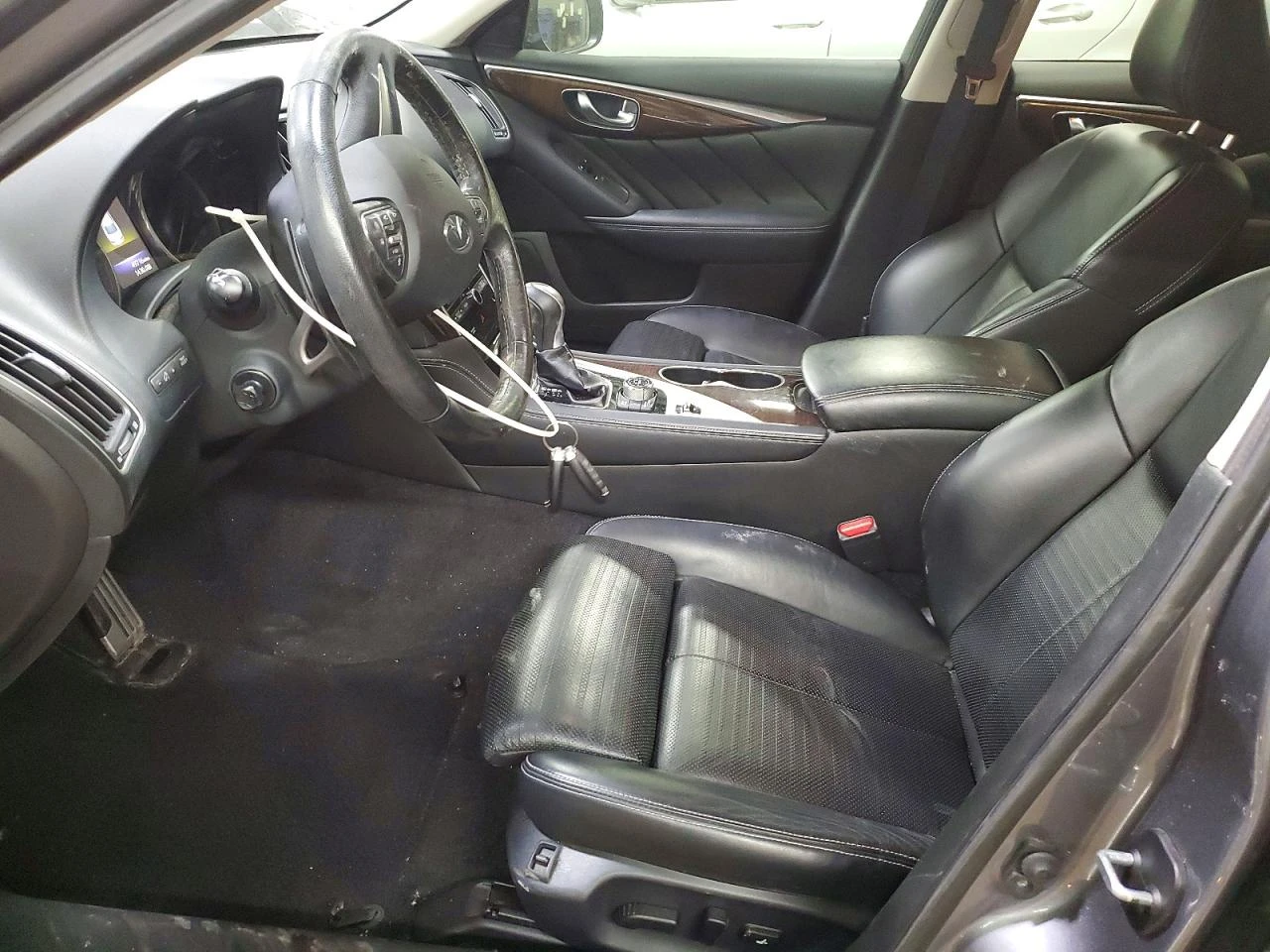 Infiniti Q50 3.0l Red Sport 400 - изображение 7