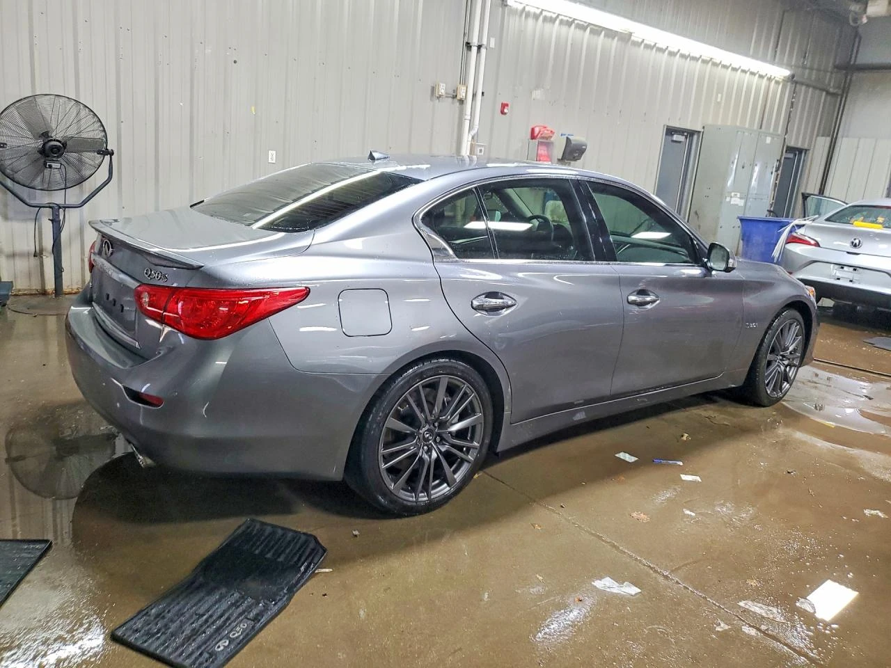 Infiniti Q50 3.0l Red Sport 400 - изображение 3