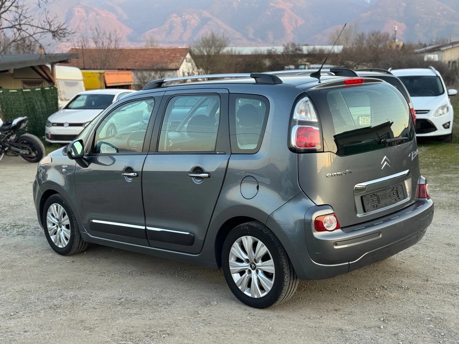 Citroen C3 Picasso 1.4 EXCLUSIVE FULL, снимка 4 - Автомобили и джипове - 53739544