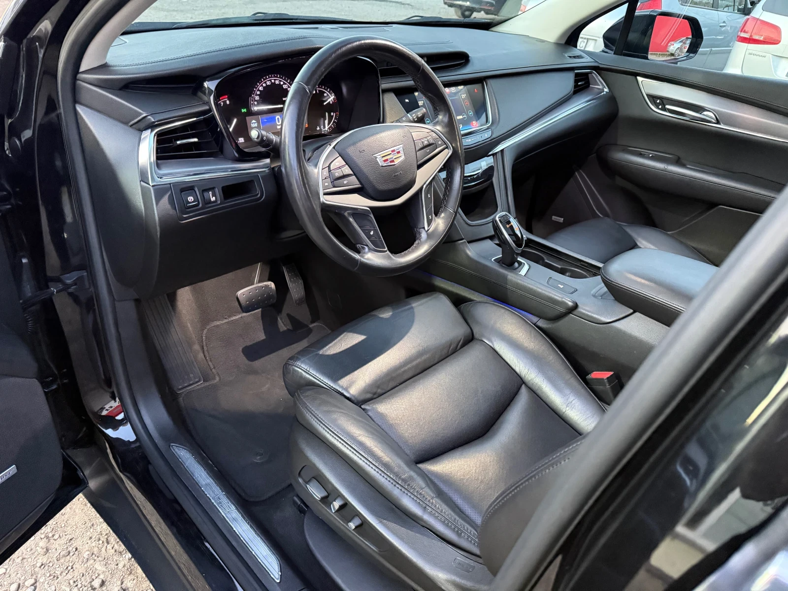 Cadillac XT5, снимка 9 - Автомобили и джипове - 53827236