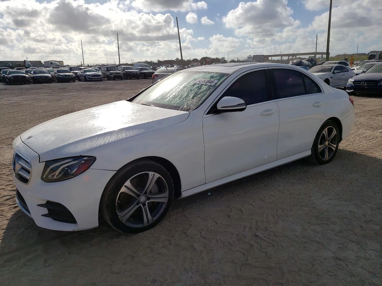 Mercedes-Benz E 300, снимка 2 - Автомобили и джипове - 53910399