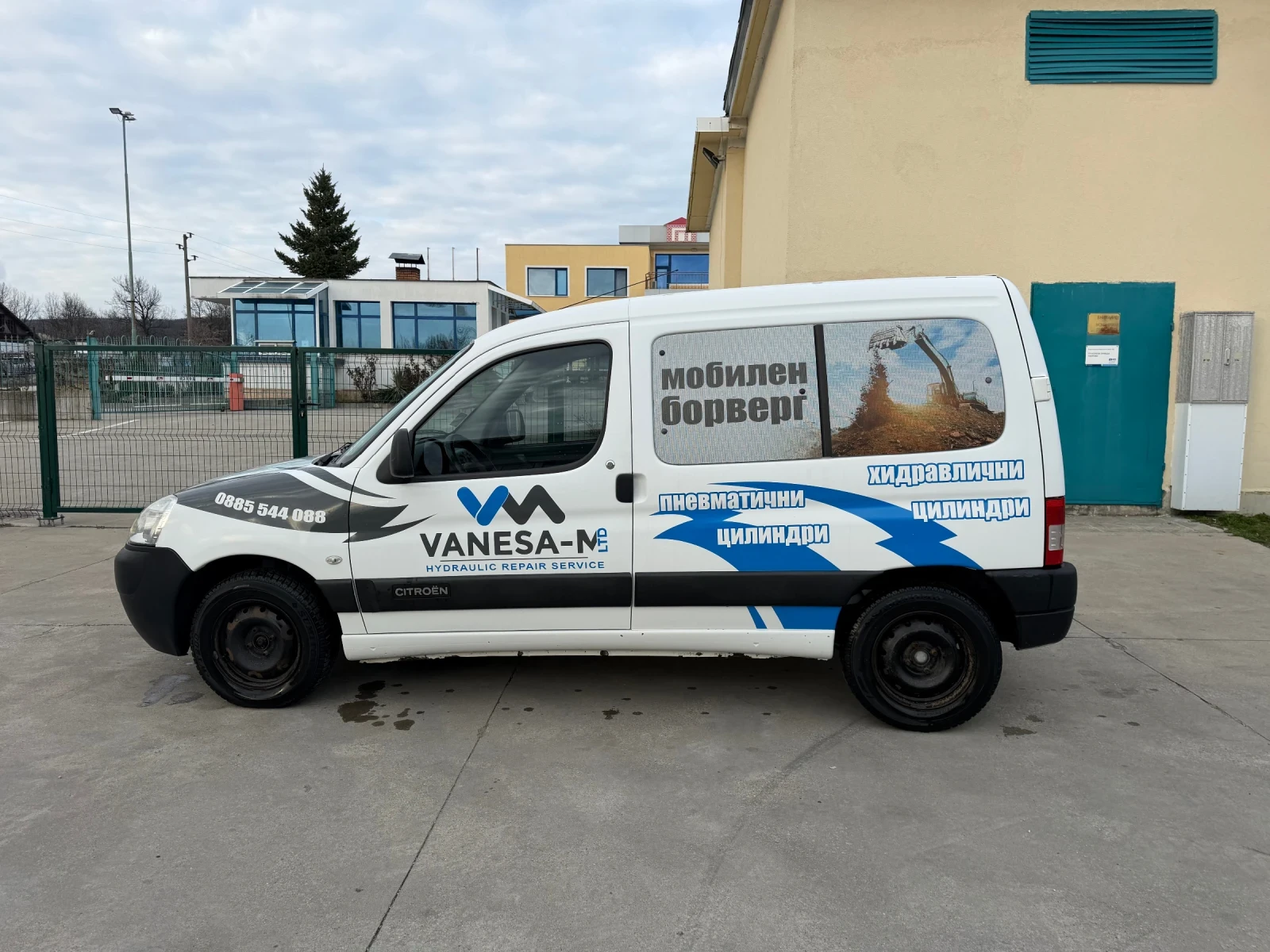 Citroen Berlingo 1.6 HDI, снимка 4 - Автомобили и джипове - 53976884