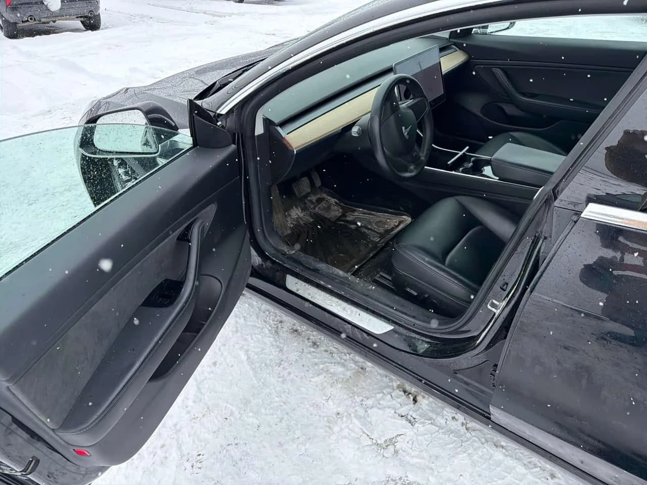 Tesla Model 3 * Standard Range Plus RWD * CARFAX * БЕЗ ПЪРВОНАЧА, снимка 5 - Автомобили и джипове - 53996737