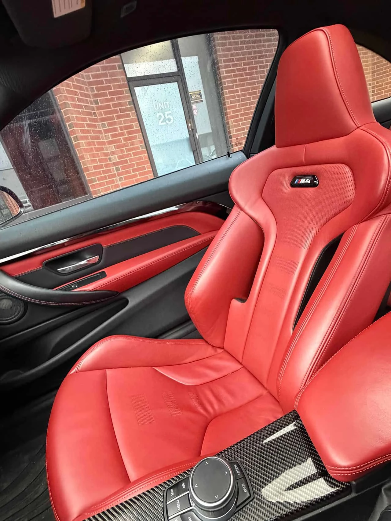 BMW M4 COMPETITION! CARFAX, снимка 11 - Автомобили и джипове - 54001201