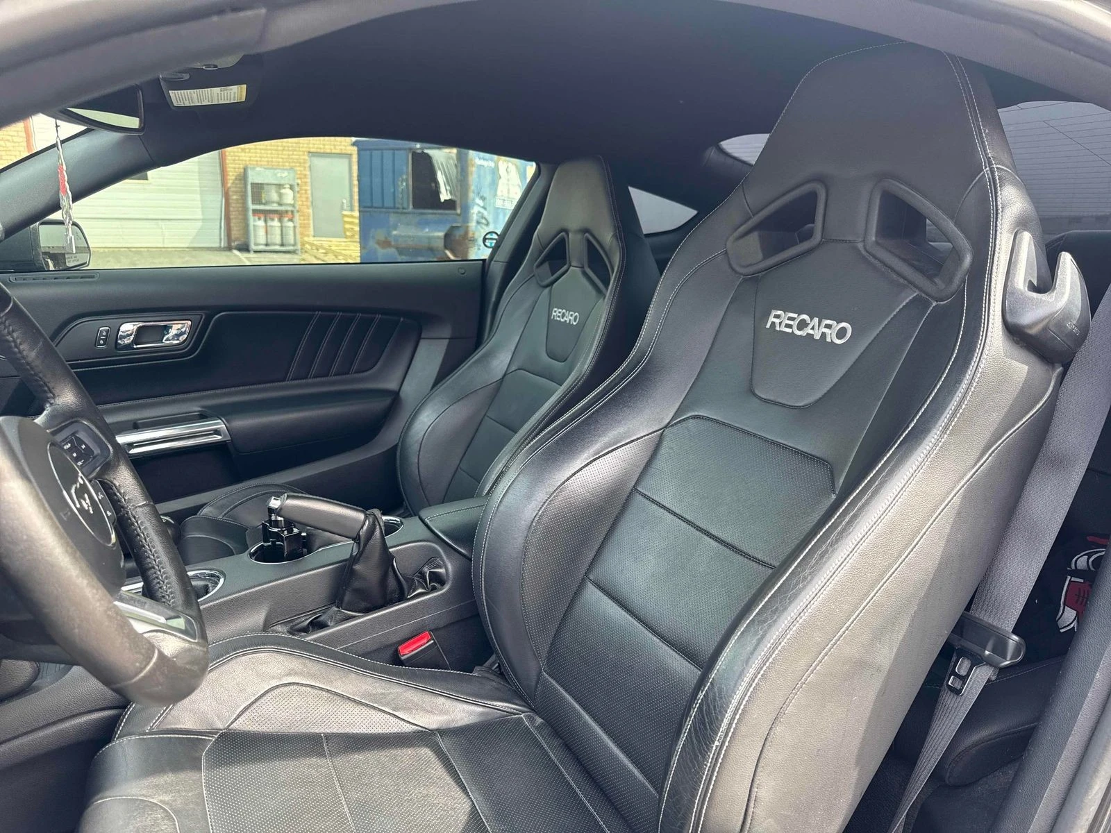 Ford Mustang GT С РЕГИСТРАЦИЯ & АВТО КРЕДИТ , снимка 12 - Автомобили и джипове - 54039498