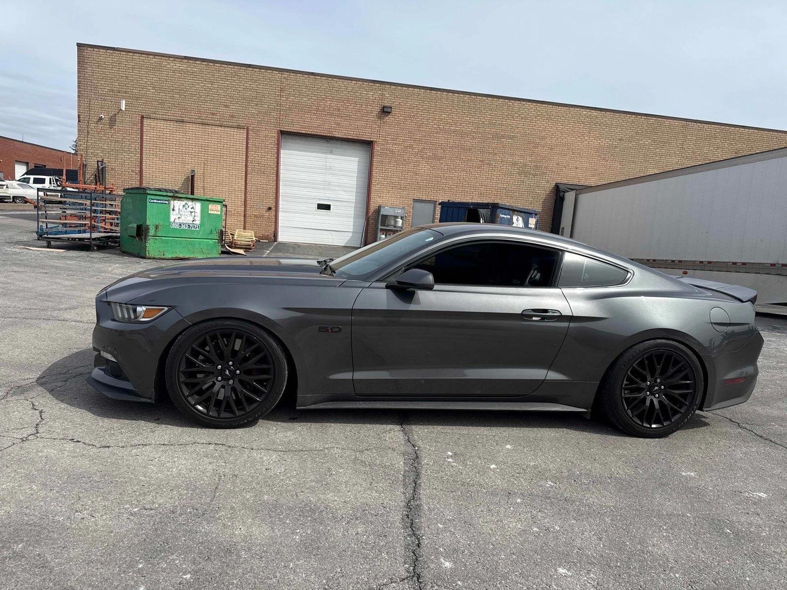 Ford Mustang GT С РЕГИСТРАЦИЯ & АВТО КРЕДИТ , снимка 2 - Автомобили и джипове - 54039498