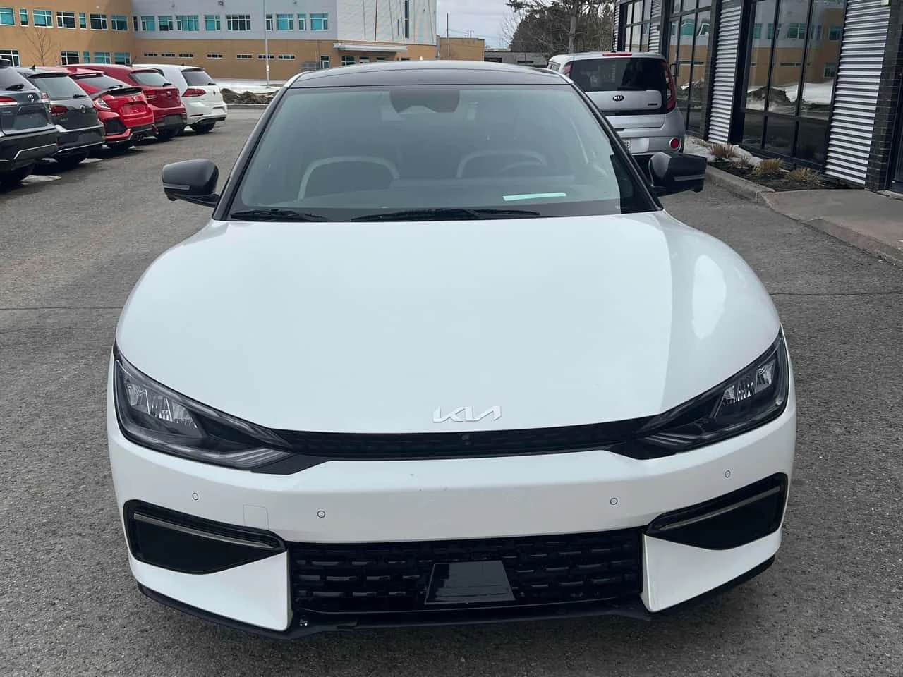 Kia EV6 AWD Long Range w/GT Line Pkg  CARFAX, снимка 6 - Автомобили и джипове - 54080395