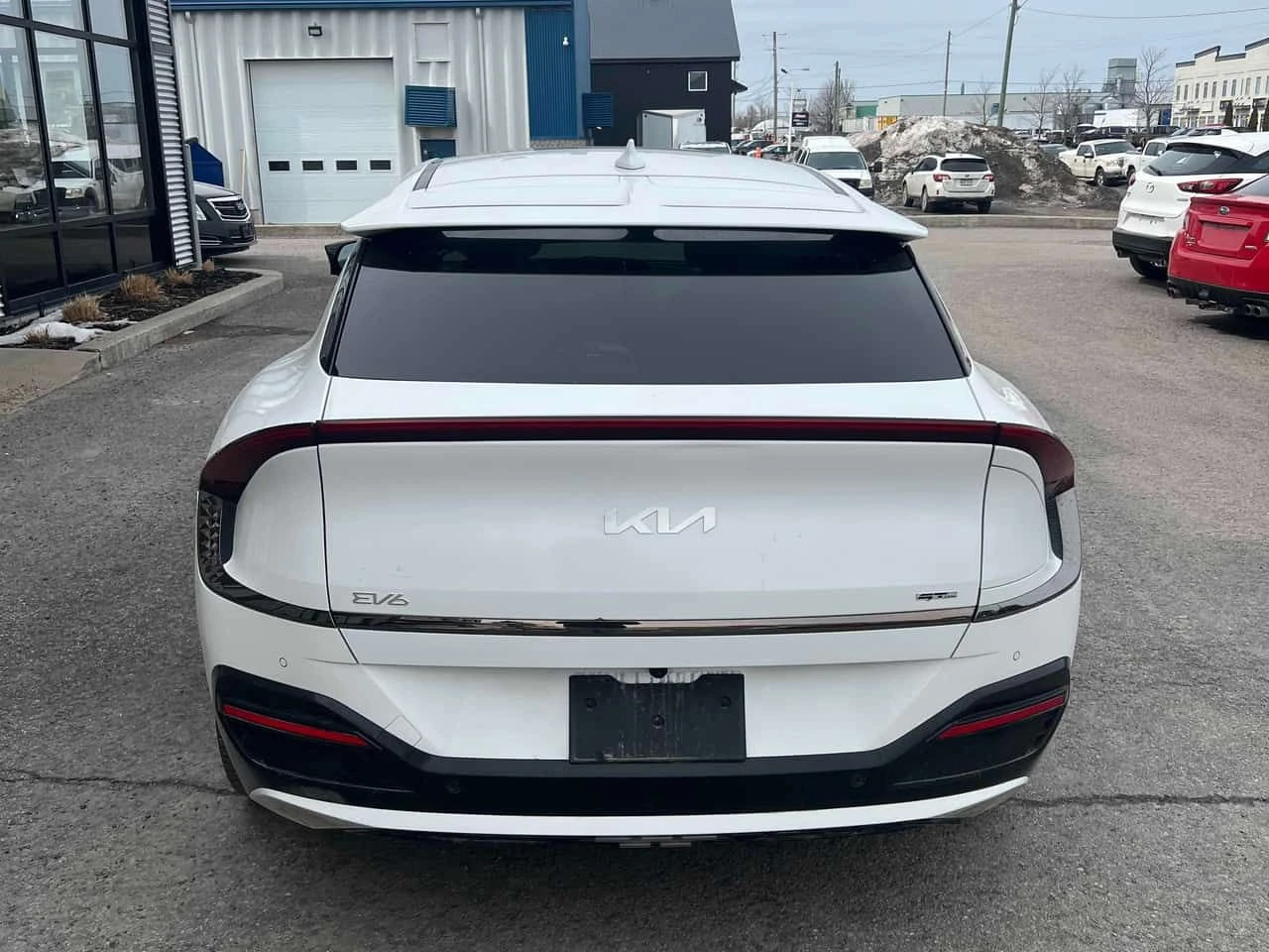 Kia EV6 AWD Long Range w/GT Line Pkg  CARFAX, снимка 4 - Автомобили и джипове - 54080395