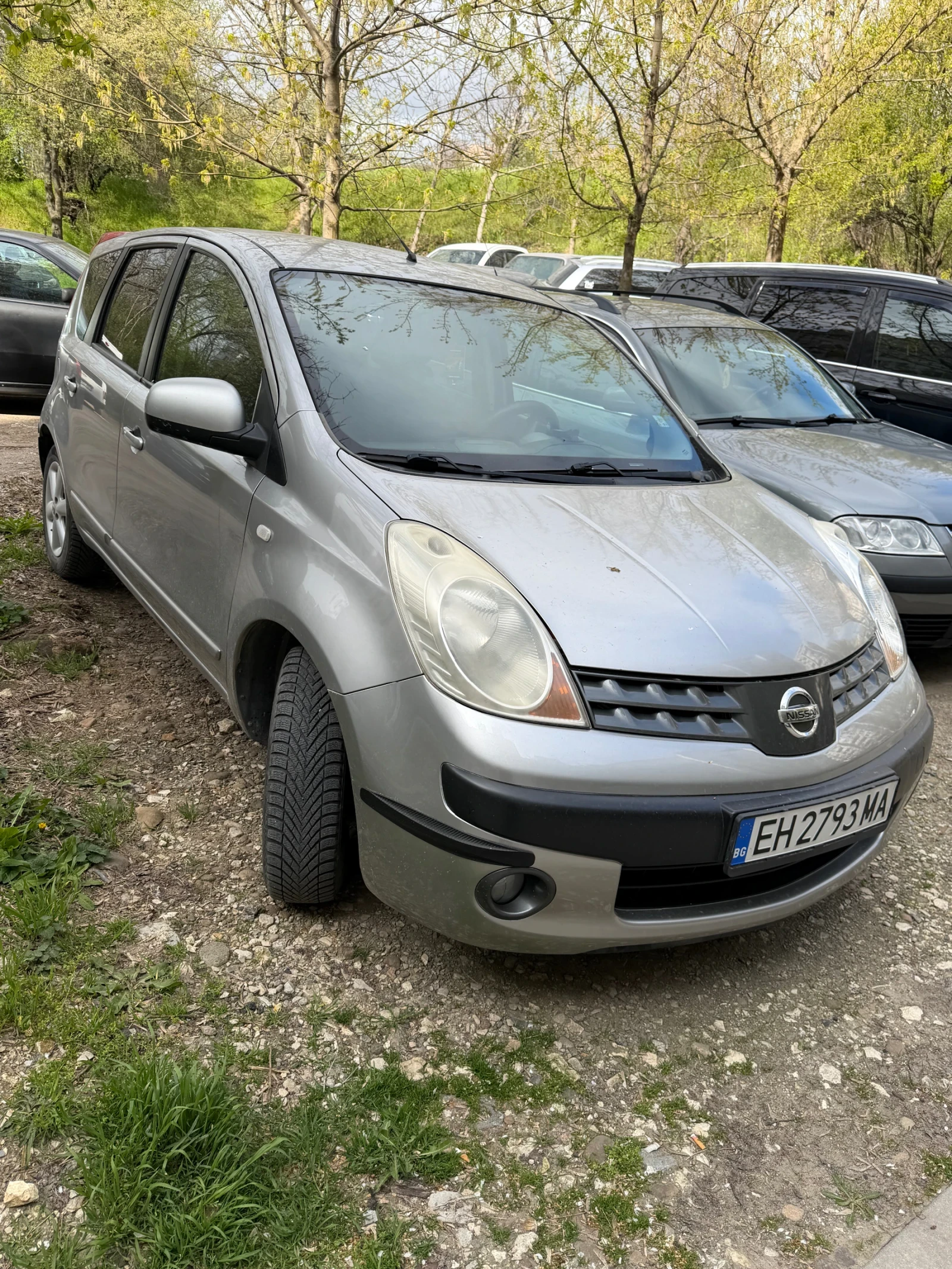 Nissan Note 1.6 Газ, снимка 2 - Автомобили и джипове - 54155030