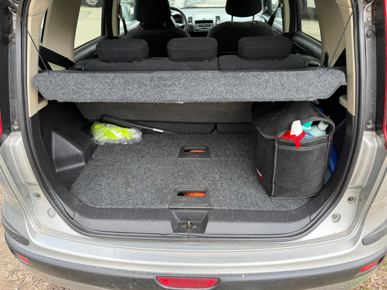 Nissan Note 1.6 Газ, снимка 11 - Автомобили и джипове - 54155030