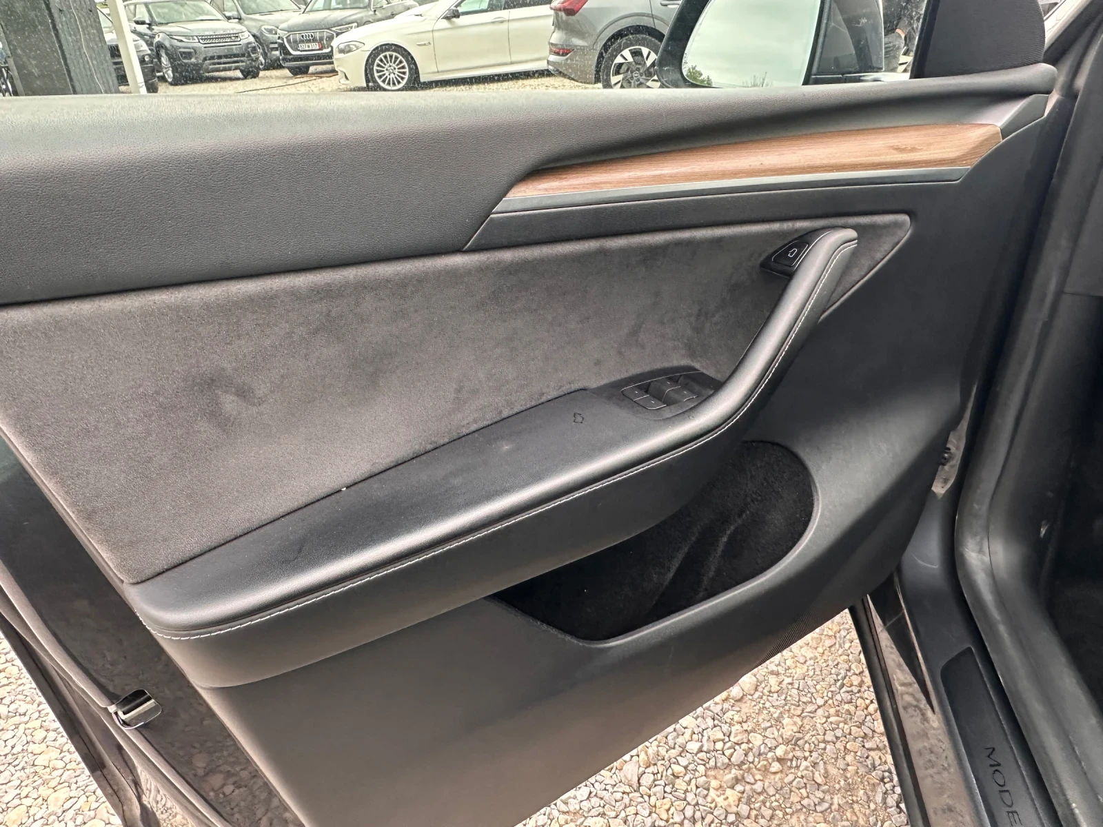 Tesla Model Y LONG RANGE DUAL MOTOR AWD, снимка 12 - Автомобили и джипове - 54528771