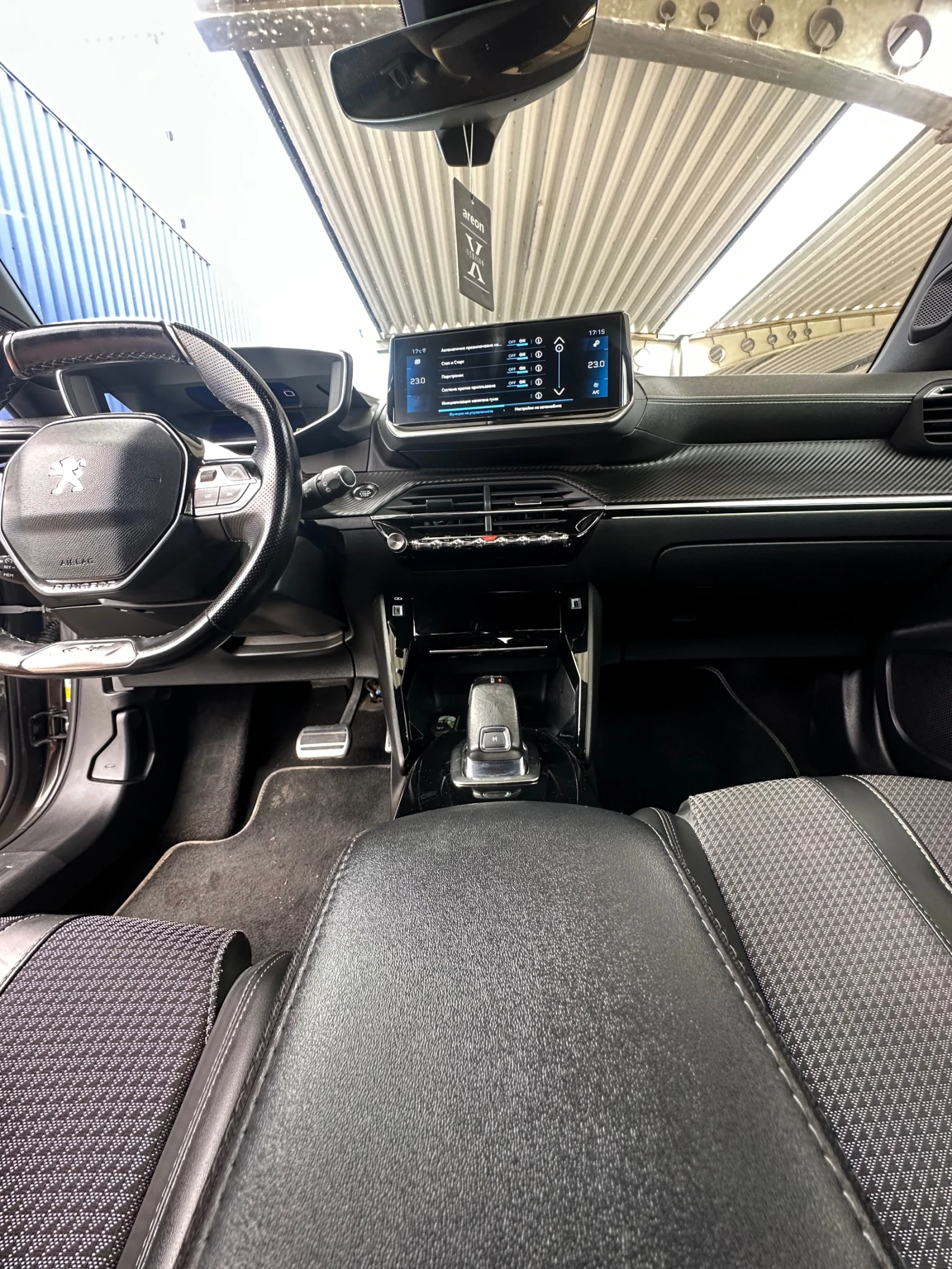Peugeot 2008 GT 1.5 HDI , снимка 9 - Автомобили и джипове - 54556961