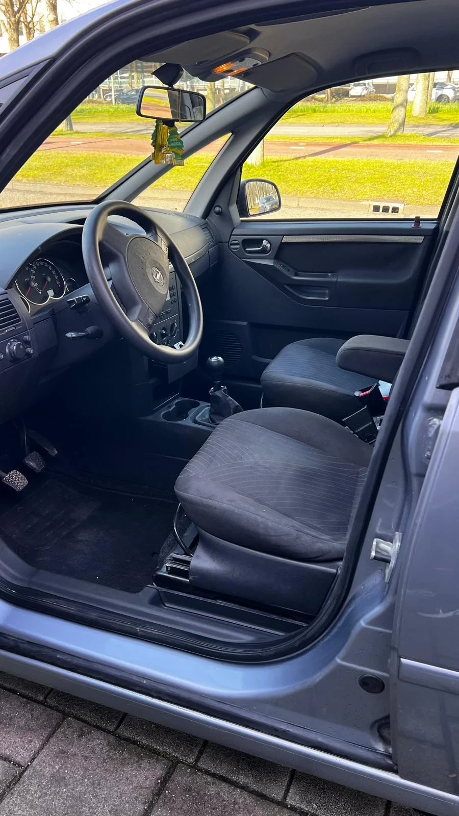 Opel Meriva, снимка 4 - Автомобили и джипове - 54567223