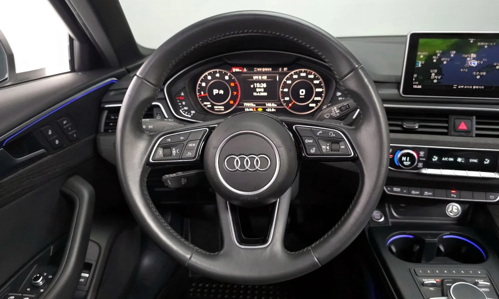 Audi A4 2.0 TFSI, HeadUP, Подгрев, снимка 13 - Автомобили и джипове - 54595976
