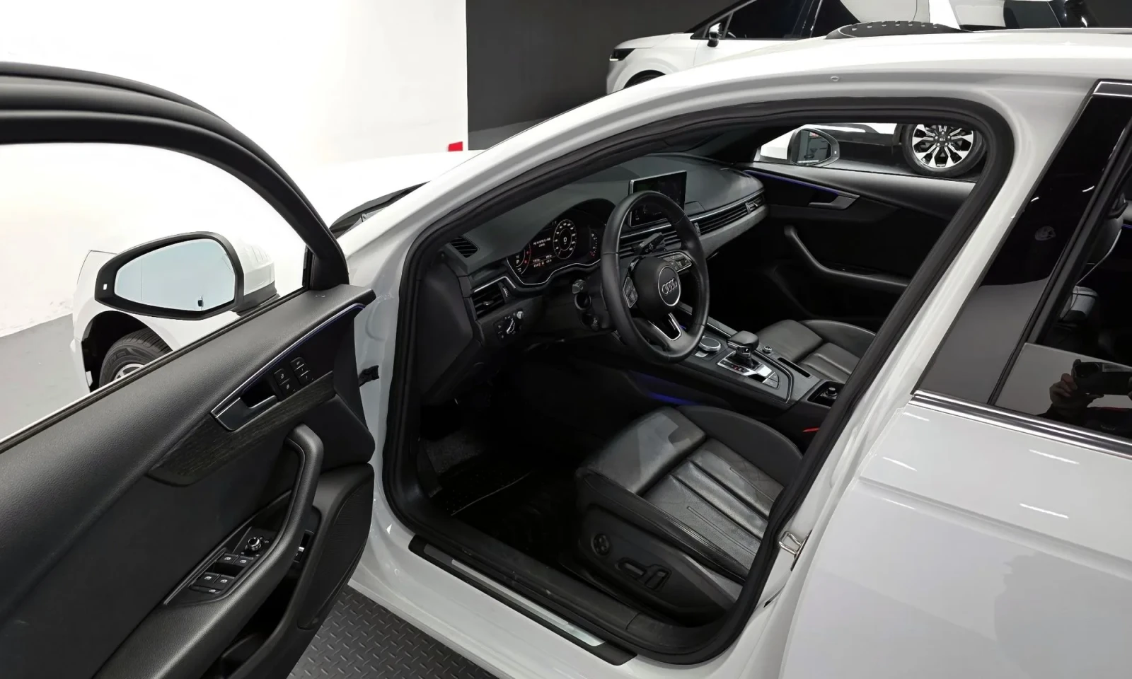Audi A4 2.0 TFSI, HeadUP, Подгрев, снимка 10 - Автомобили и джипове - 54595976