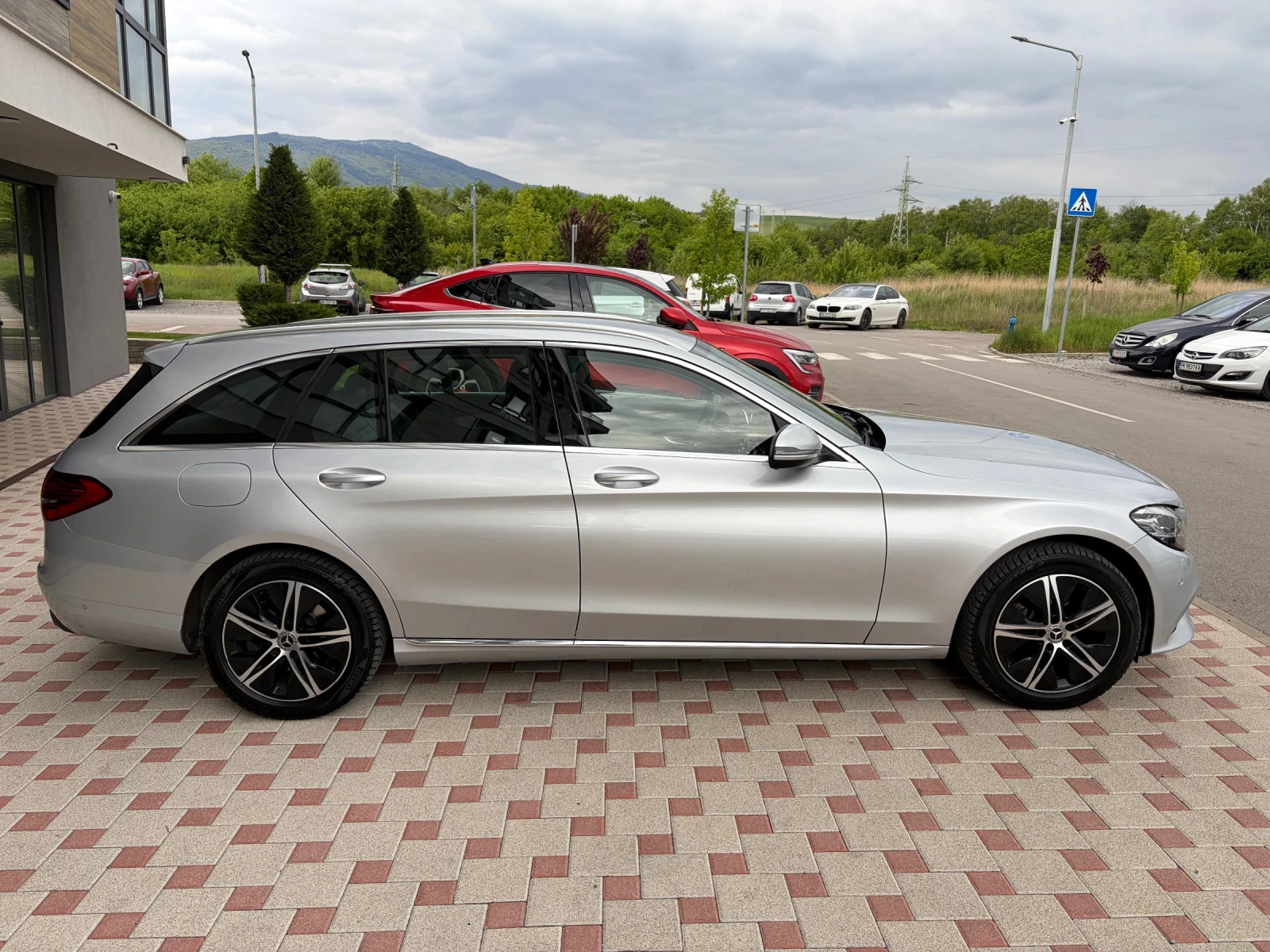 Mercedes-Benz C 220 9G TRONIC 4MATIC, снимка 7 - Автомобили и джипове - 54611969