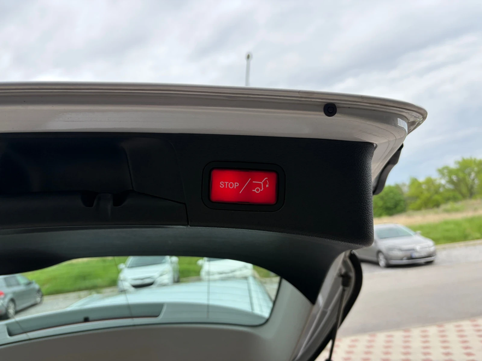 Mercedes-Benz C 220 9G TRONIC 4MATIC, снимка 11 - Автомобили и джипове - 54611969
