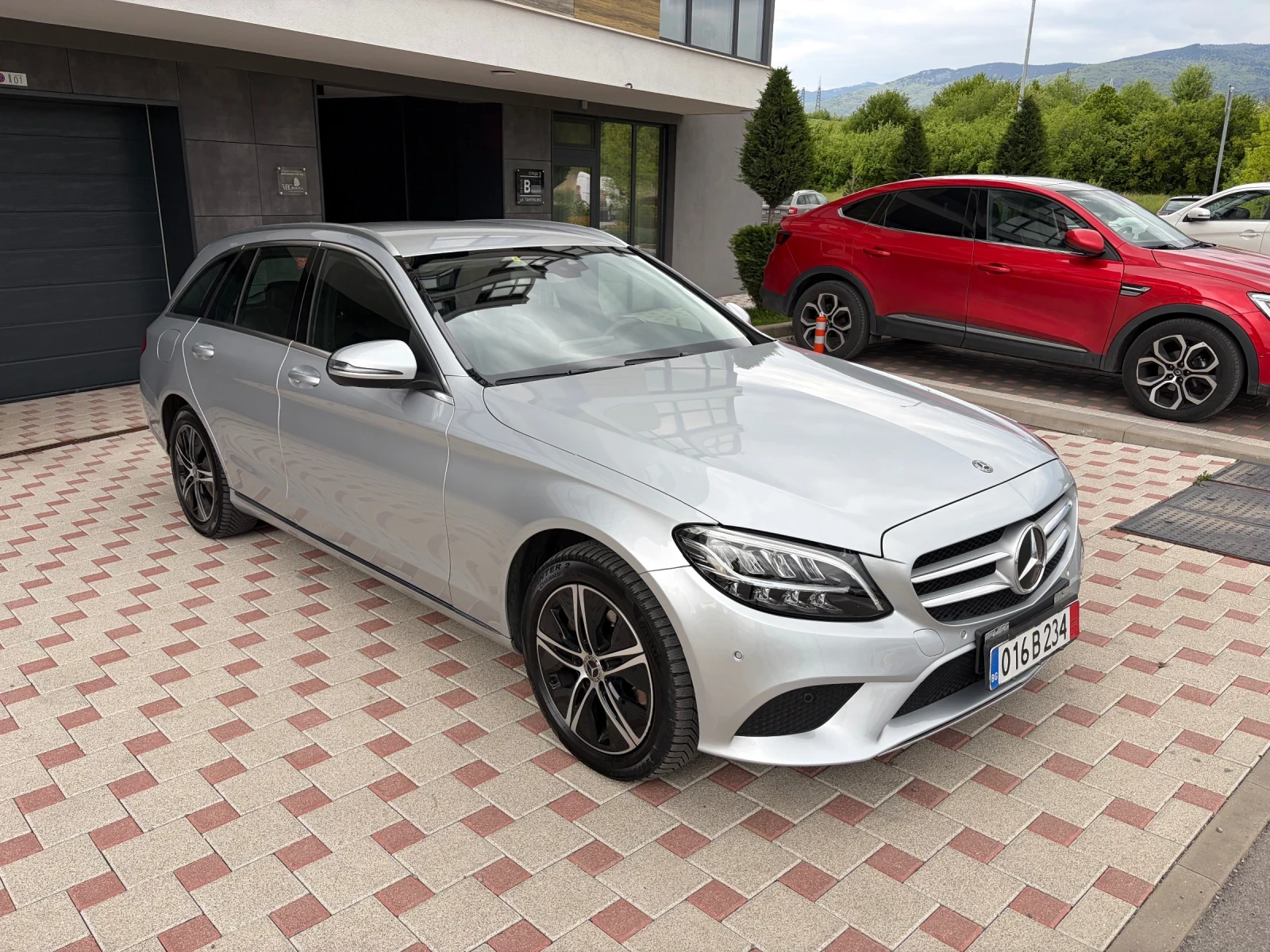 Mercedes-Benz C 220 9G TRONIC 4MATIC, снимка 8 - Автомобили и джипове - 54611969