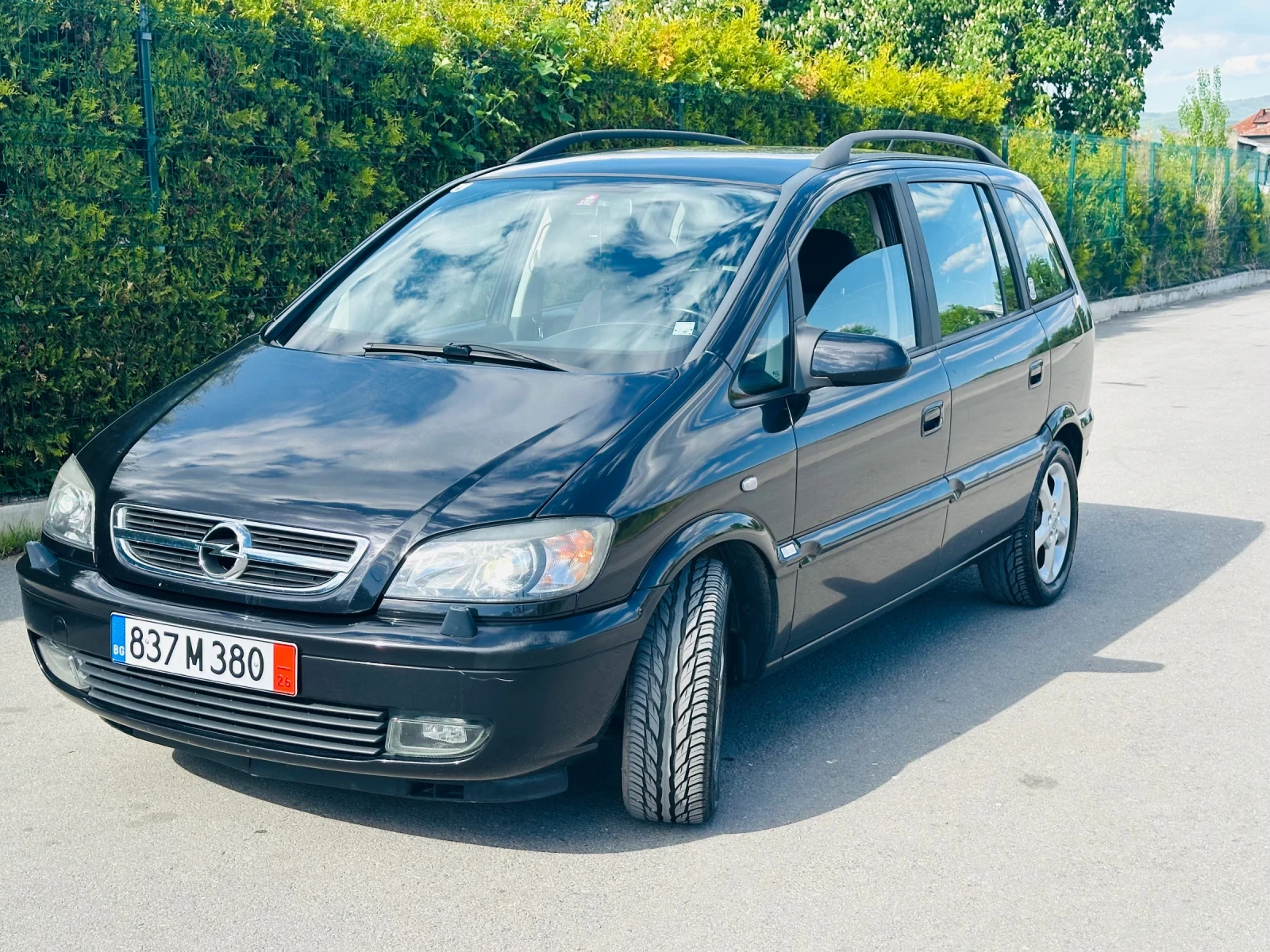 Opel Zafira 2.0DTI, снимка 3 - Автомобили и джипове - 54666089