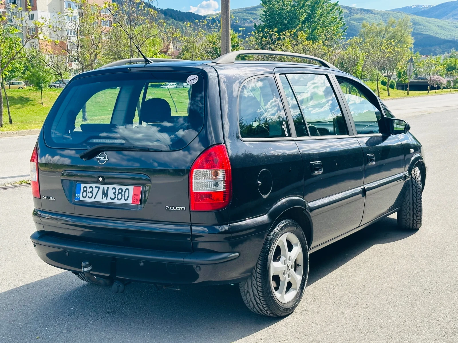 Opel Zafira 2.0DTI, снимка 5 - Автомобили и джипове - 54666089