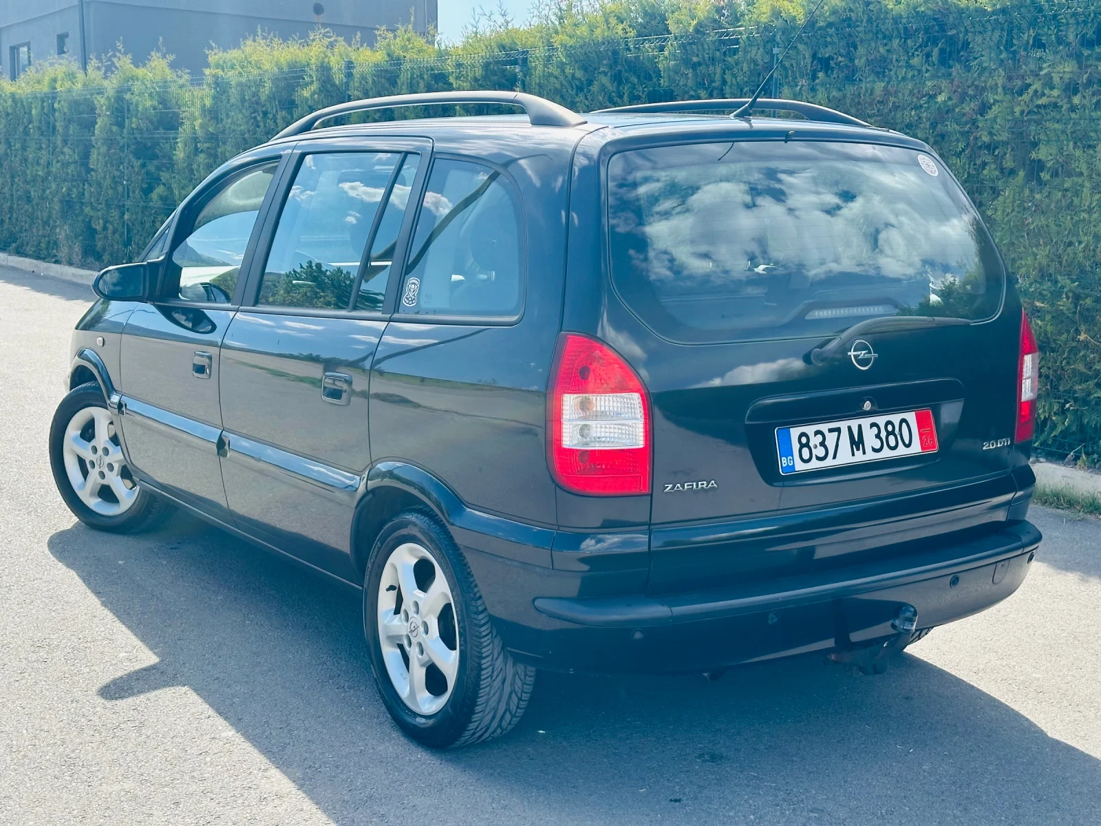 Opel Zafira 2.0DTI, снимка 6 - Автомобили и джипове - 54666089