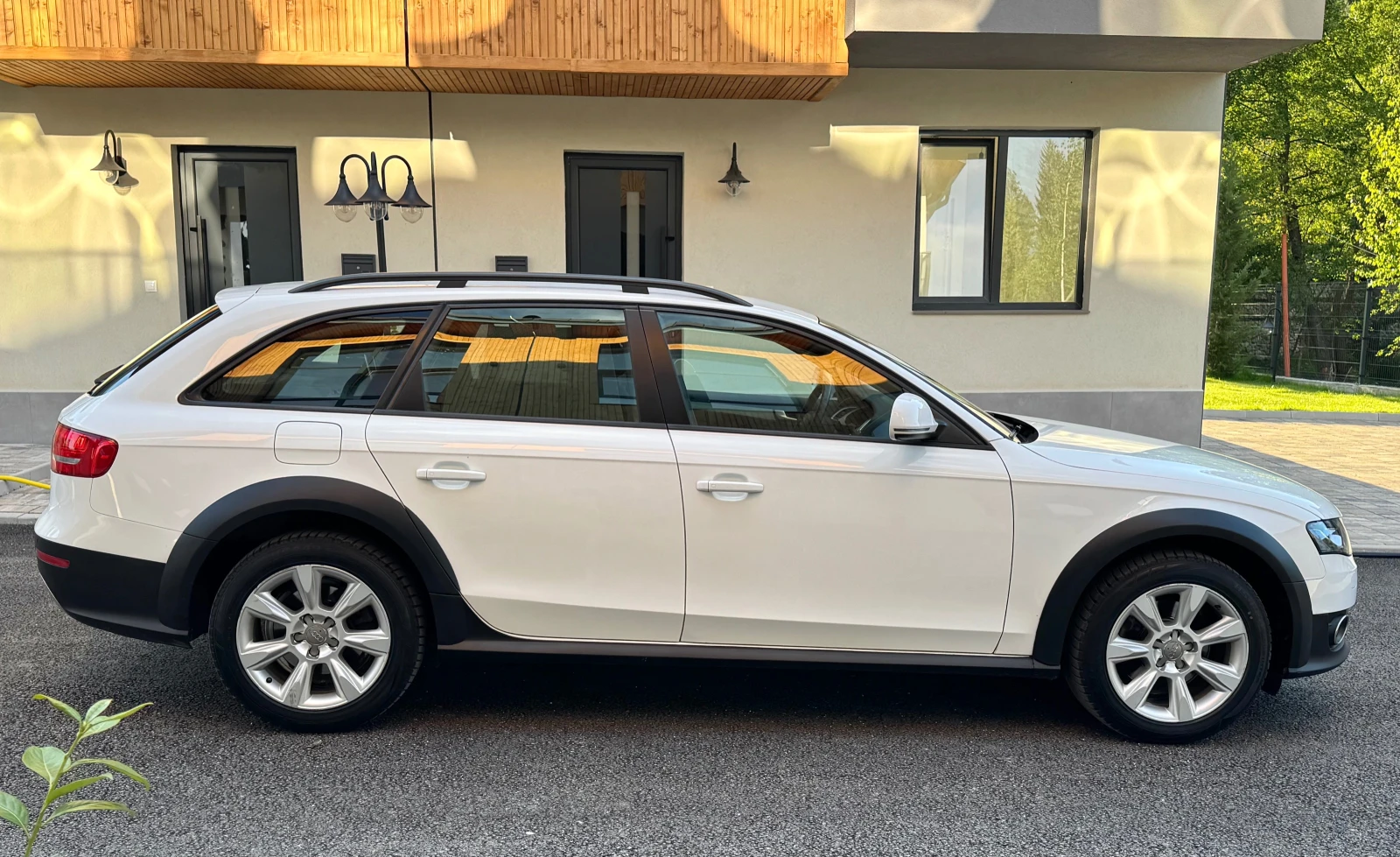Audi A4 Allroad Quattro/2.0TDI/Banq&Olufsen, снимка 6 - Автомобили и джипове - 54977665