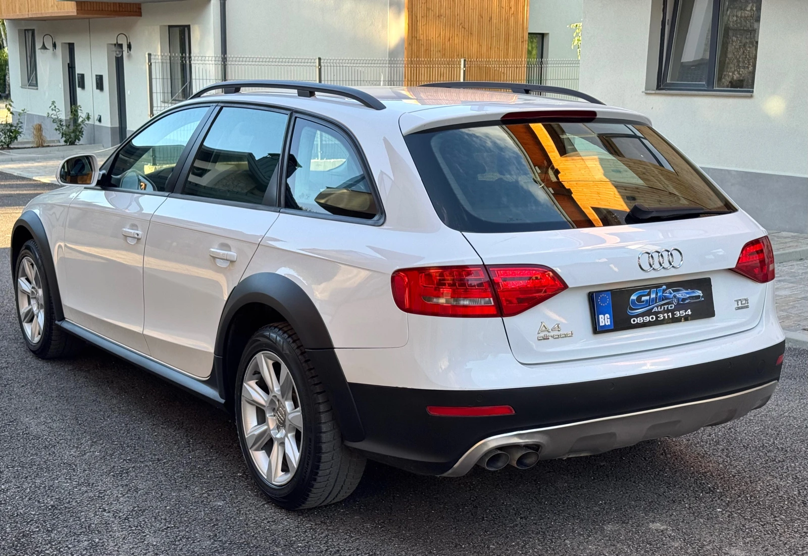 Audi A4 Allroad Quattro/2.0TDI/Banq&Olufsen, снимка 3 - Автомобили и джипове - 54977665
