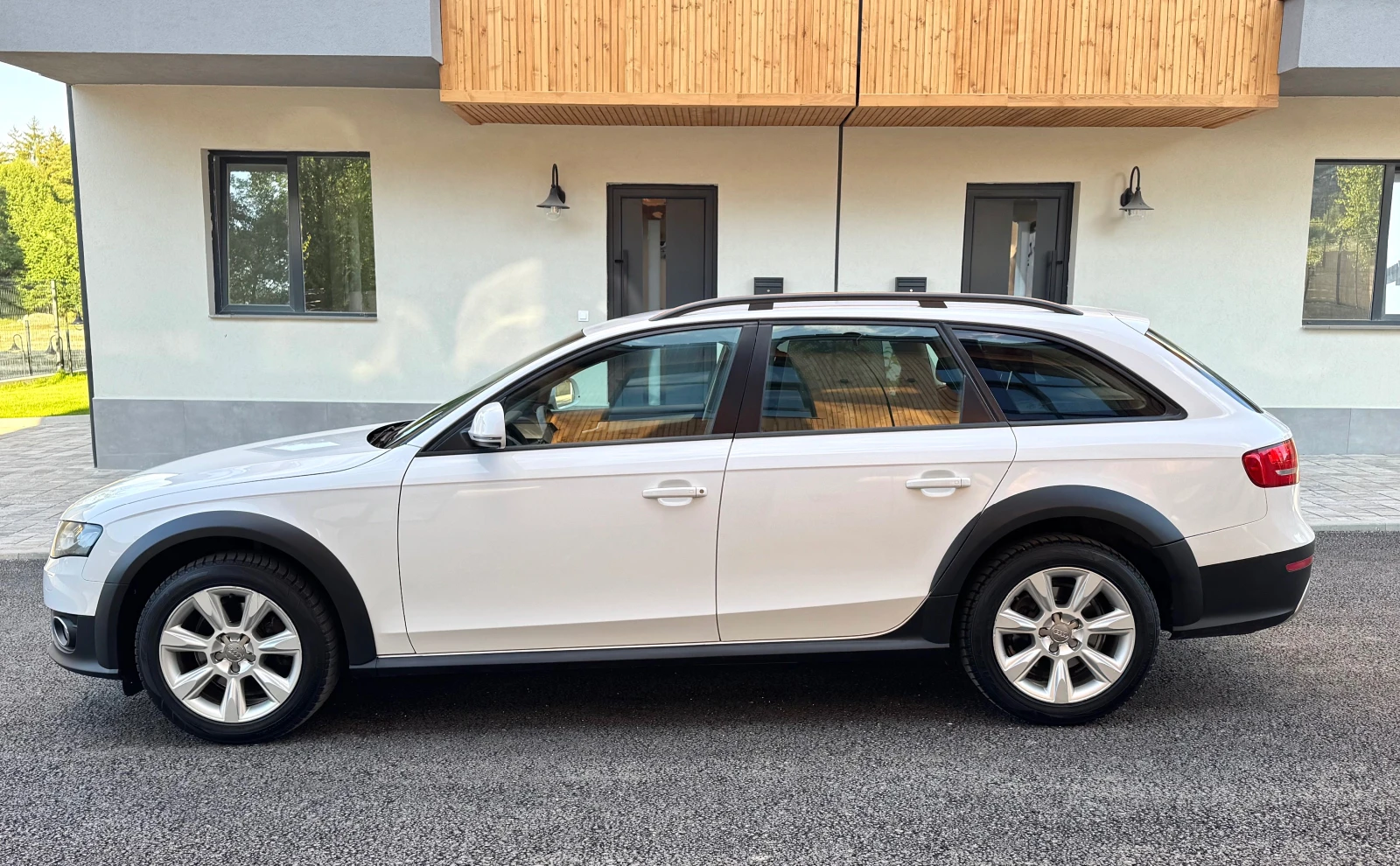 Audi A4 Allroad Quattro/2.0TDI/Banq&Olufsen, снимка 5 - Автомобили и джипове - 54977665